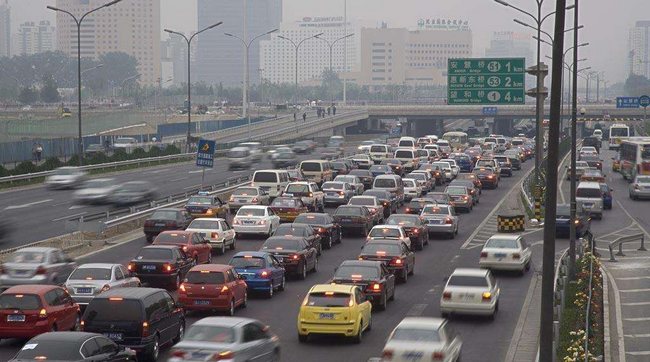 2017年，我國(guó)汽車銷量達(dá)2887.9萬(wàn)輛