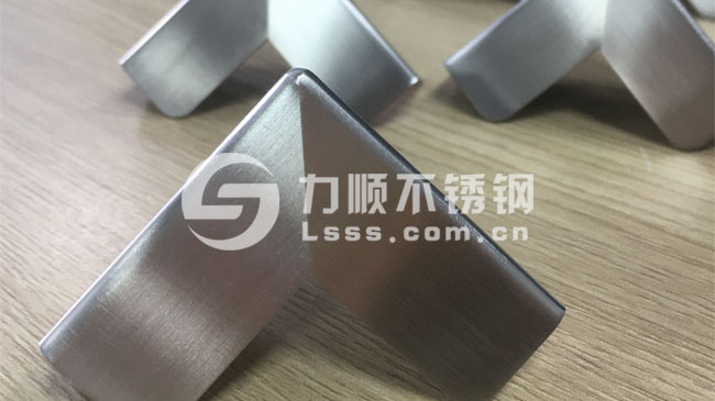 力順不銹鋼拉絲板試樣成功，獲得客戶認可